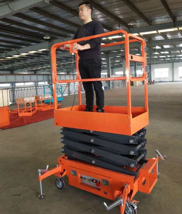 上?？蛻粲嗁徱慌_(tái)小型半自動(dòng)升降平臺(tái)